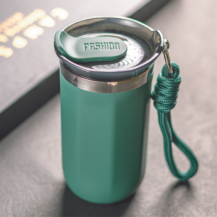 تراول ماگ استیل با قابلیت سرد و گرم نگه داشتن مایع